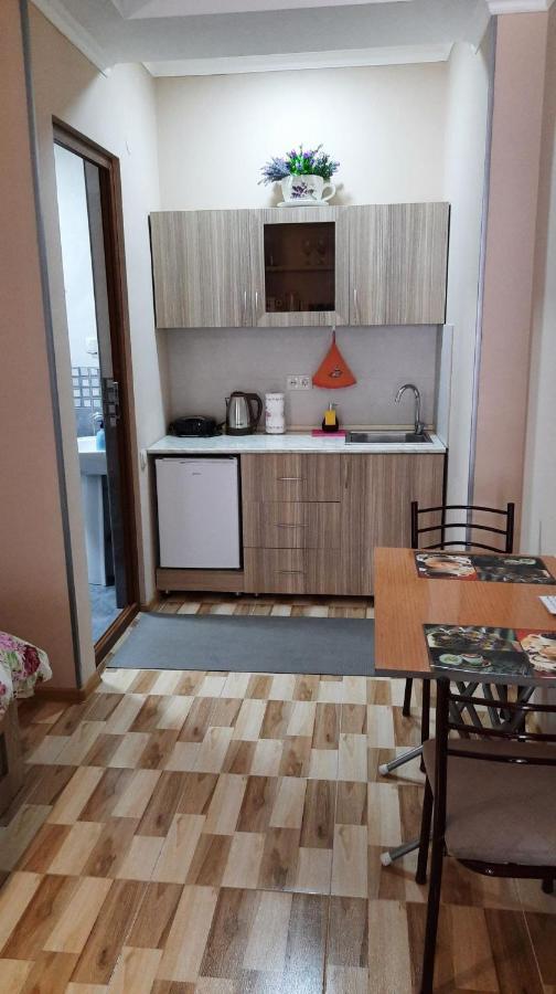 Hotel Central Kutaisi Luaran gambar